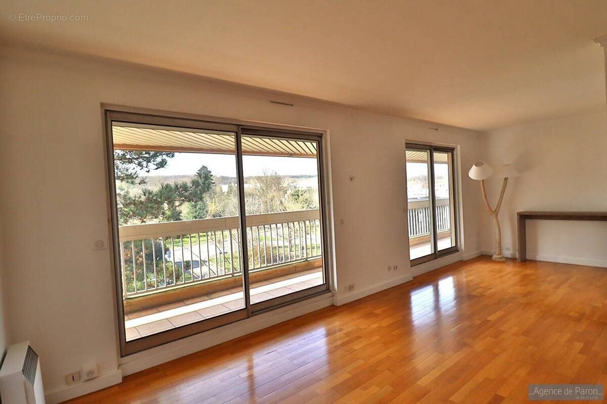 Appartement à VERRIERES-LE-BUISSON