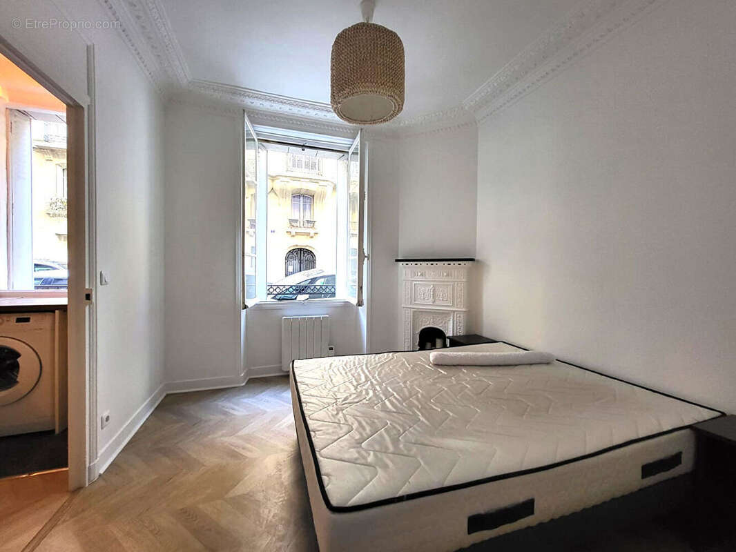 Appartement à PARIS-20E