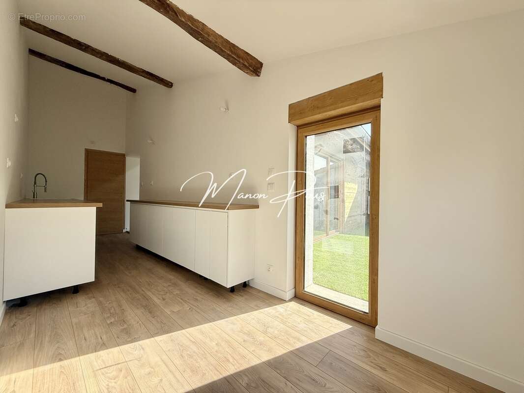 Maison à SAINT-ESTEVE