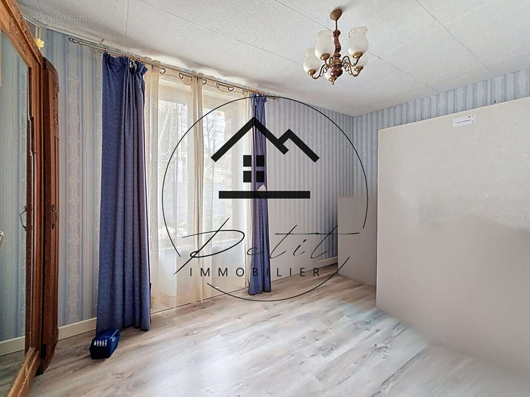 Maison à BALAGNY-SUR-THERAIN