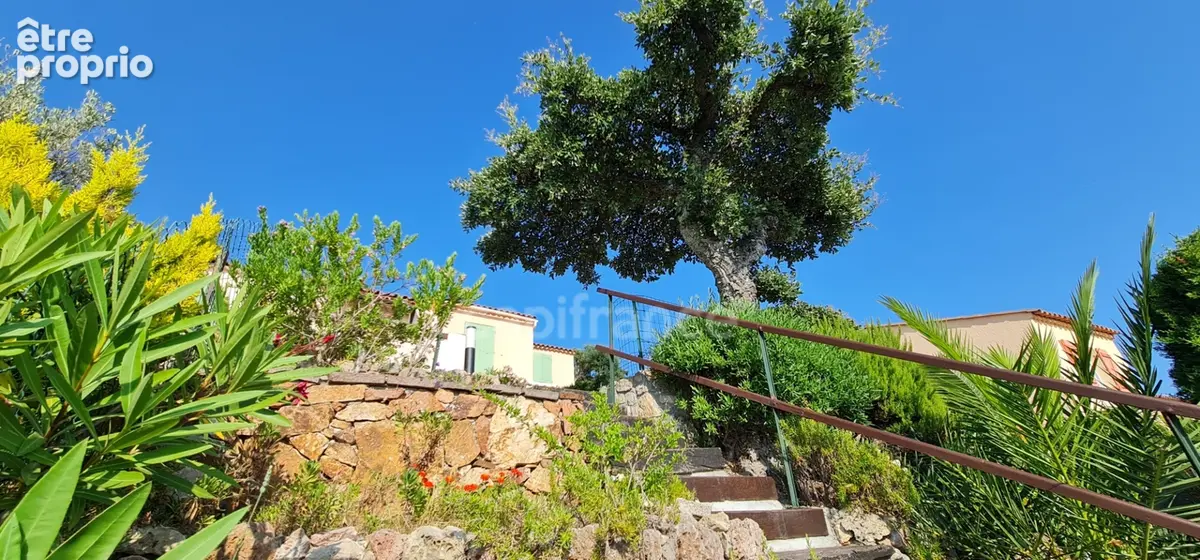 Maison à vendre 3 pièces SAINT RAPHAEL (83), vue mer extraordinaire - photo 9