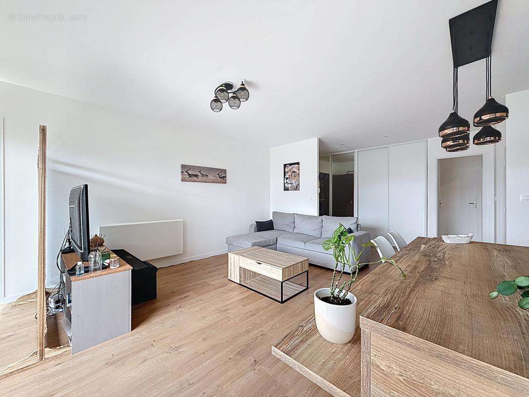 Appartement à LYON-8E