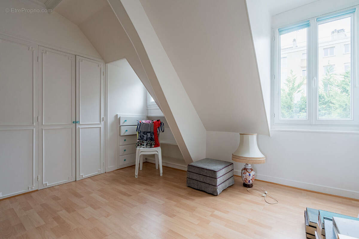 Maison à SAINT-MAUR-DES-FOSSES