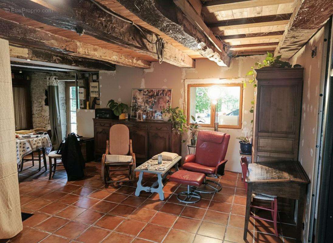Maison à LACOUR