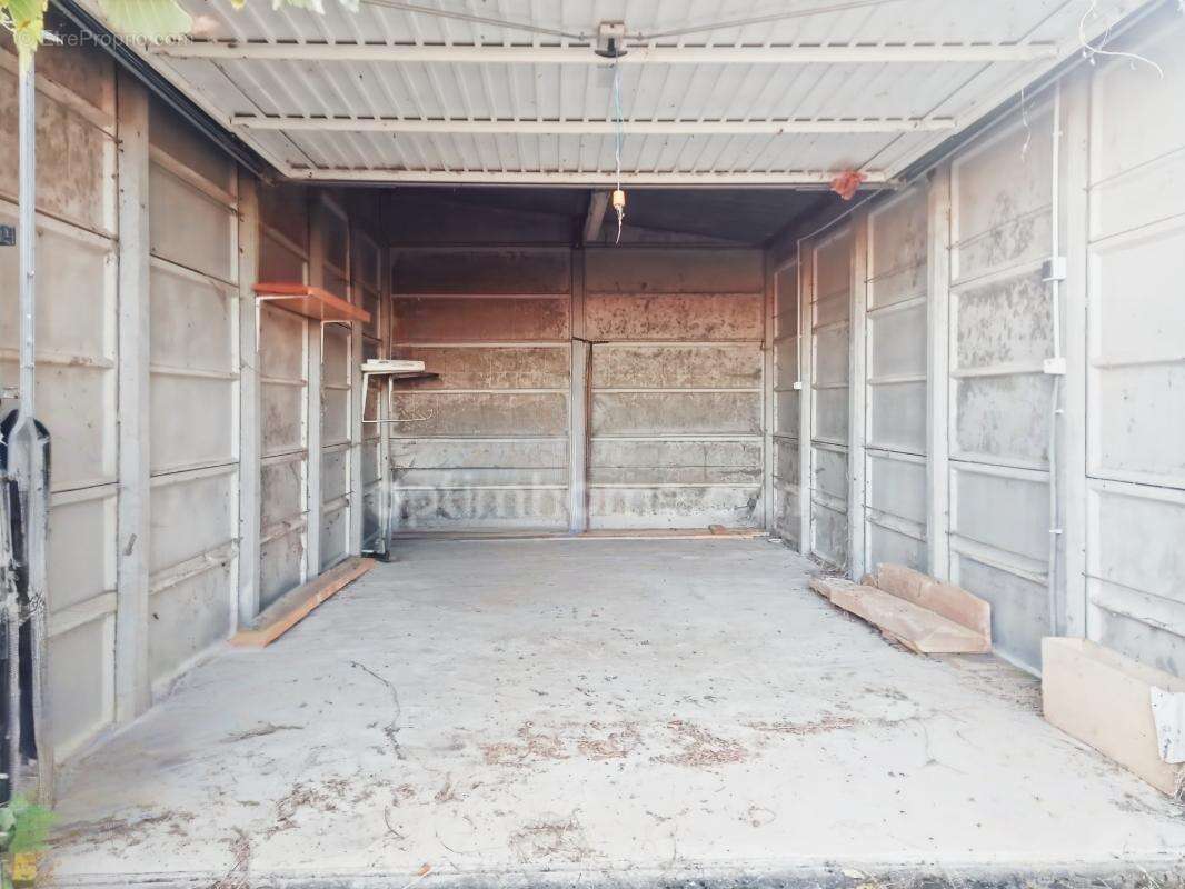 Maison de Ville sur deux niveaux - 3 pièces - 2 chambres  - Dépendance - Garage - Terrain 609 m²  - 87210 LE DORAT - photo 19
