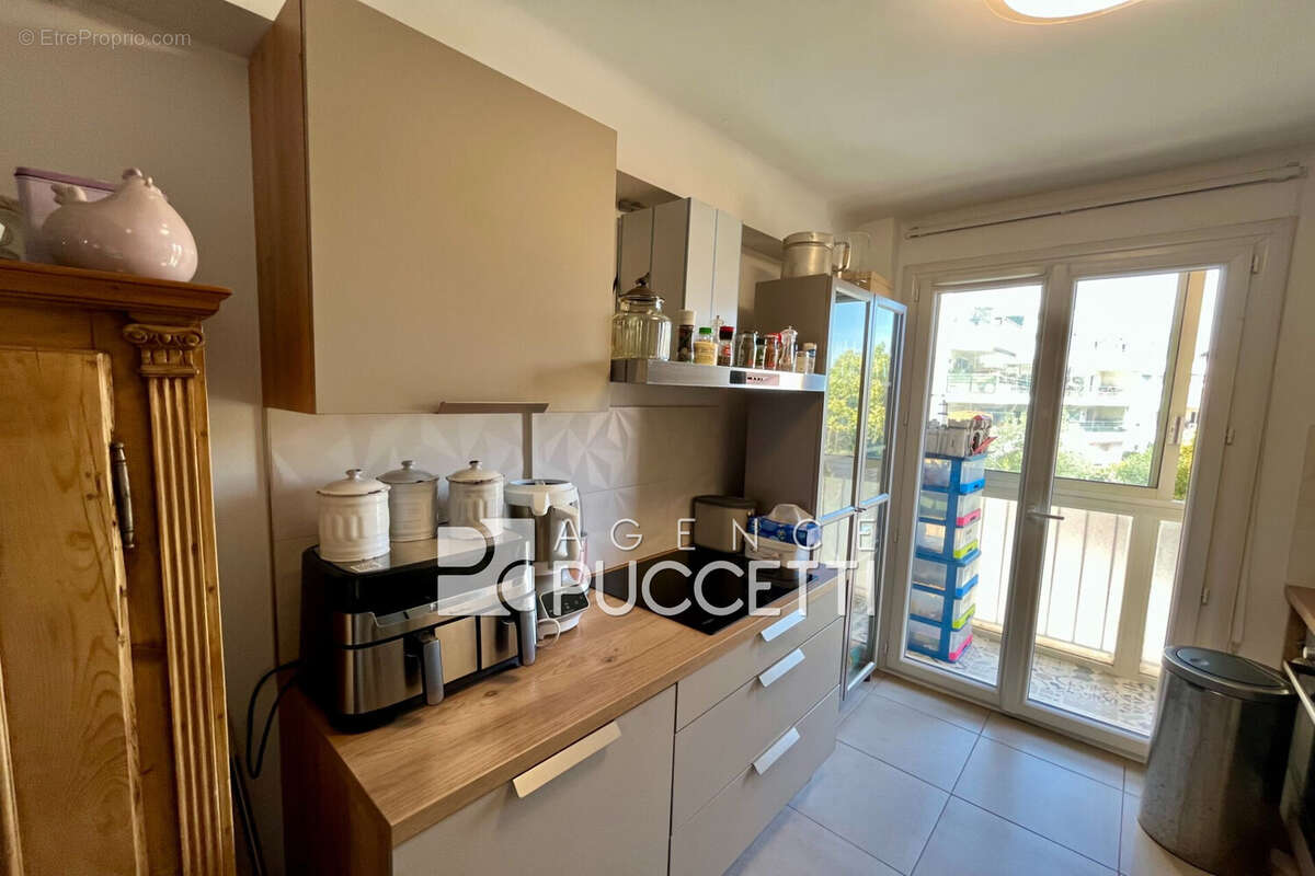 Appartement à CAGNES-SUR-MER