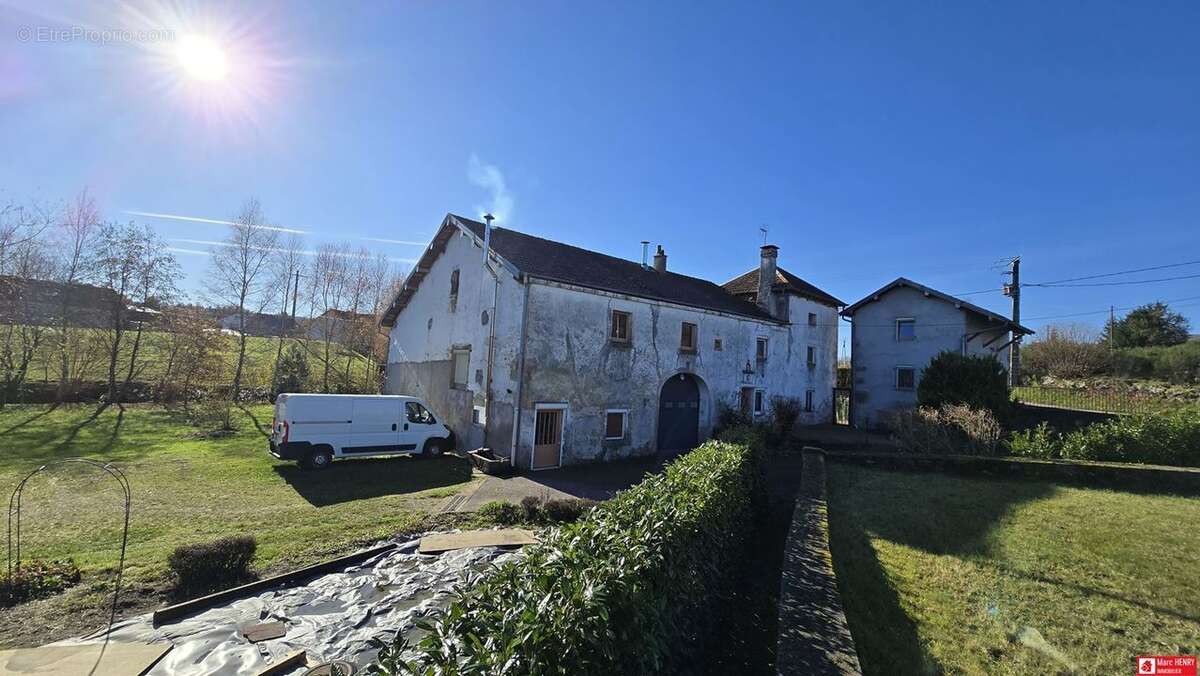 Maison à SAINT-NABORD