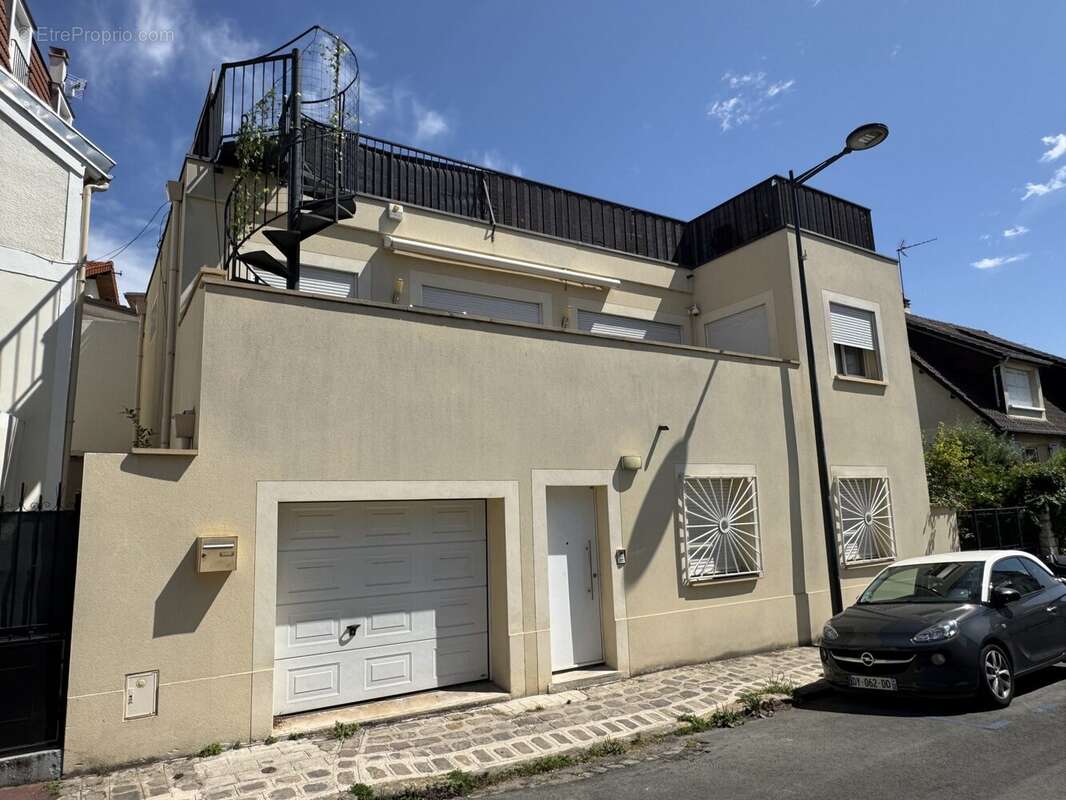 Maison à FONTENAY-SOUS-BOIS