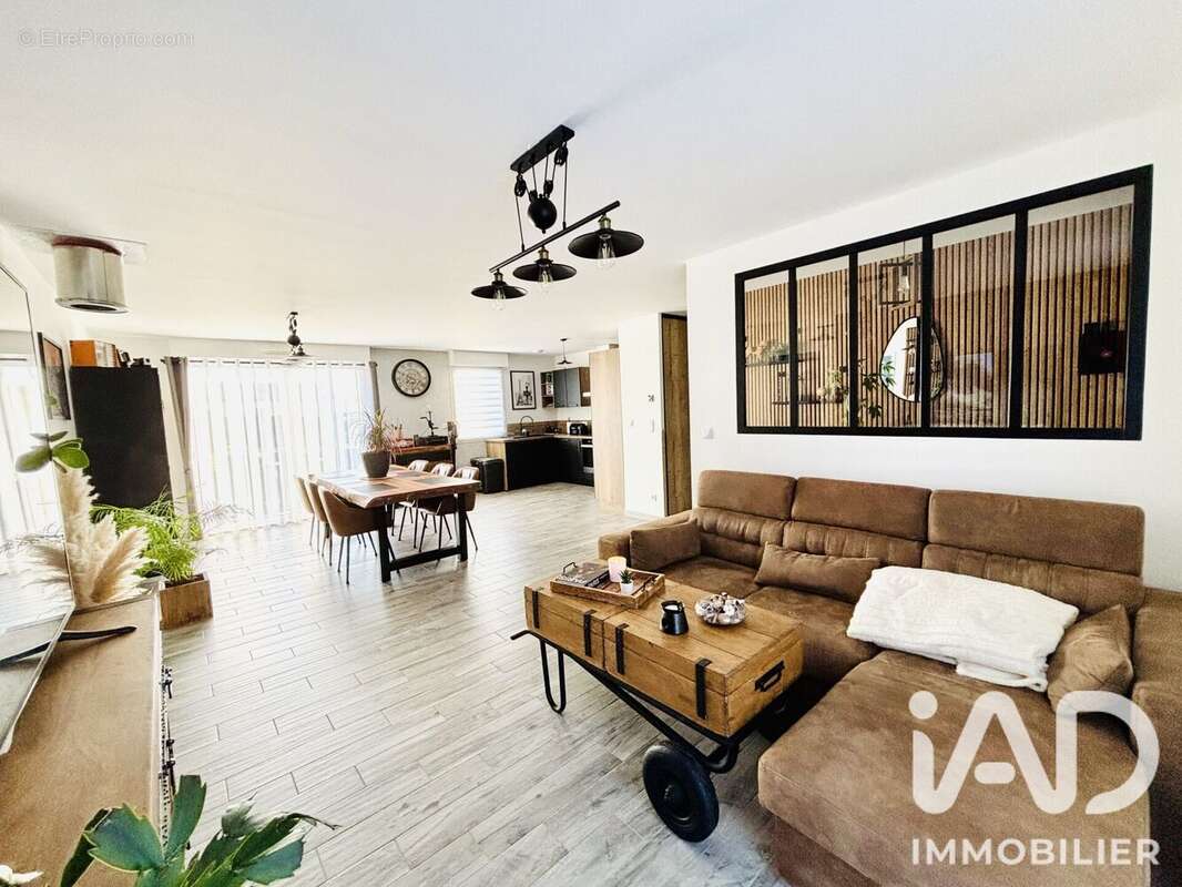Maison 114 m² à Arreux  - photo 4
