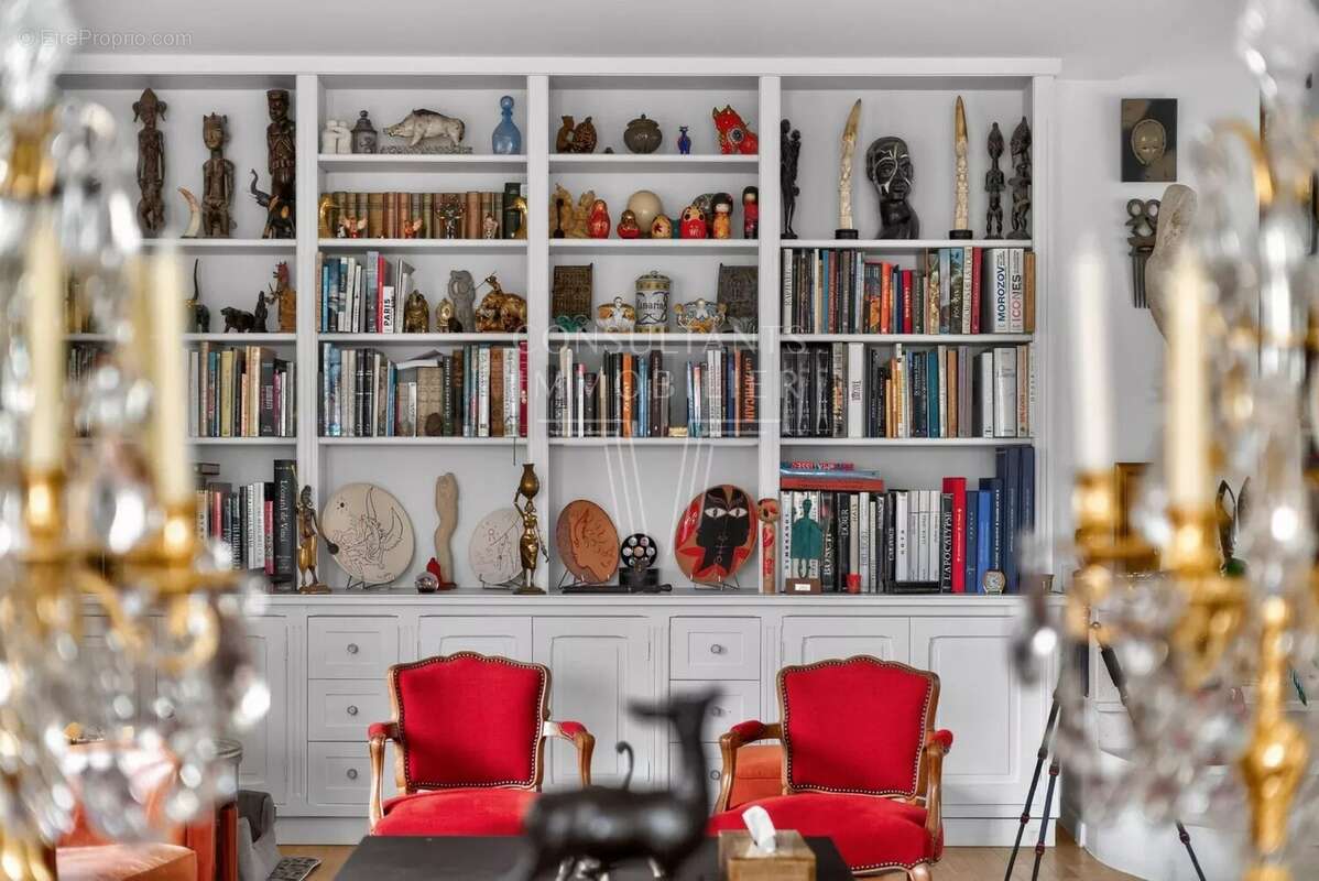 Appartement à NEUILLY-SUR-SEINE