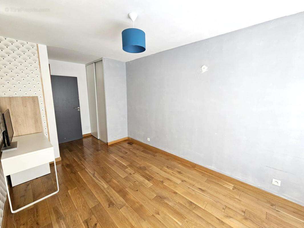 Appartement à AUBERVILLIERS