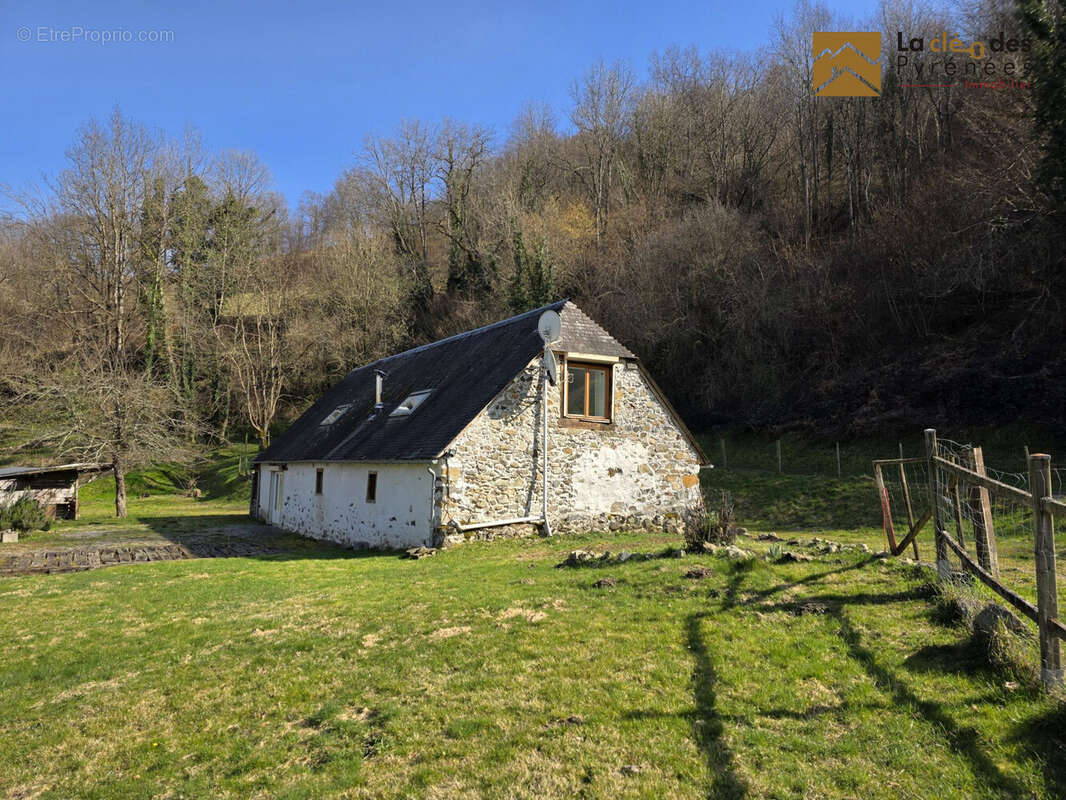 Maison à OUSTE