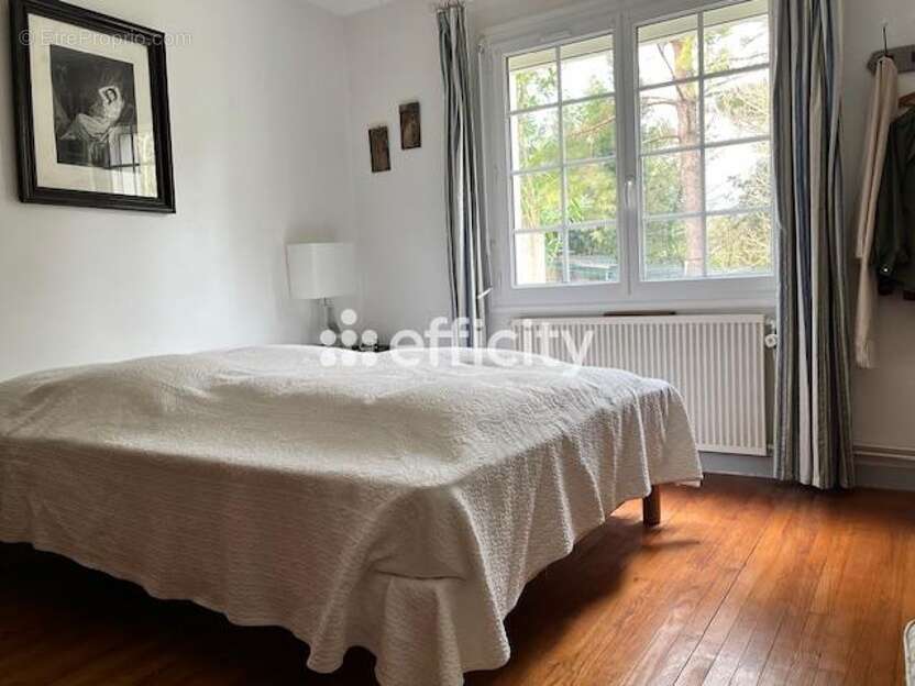 Maison à MESCHERS-SUR-GIRONDE