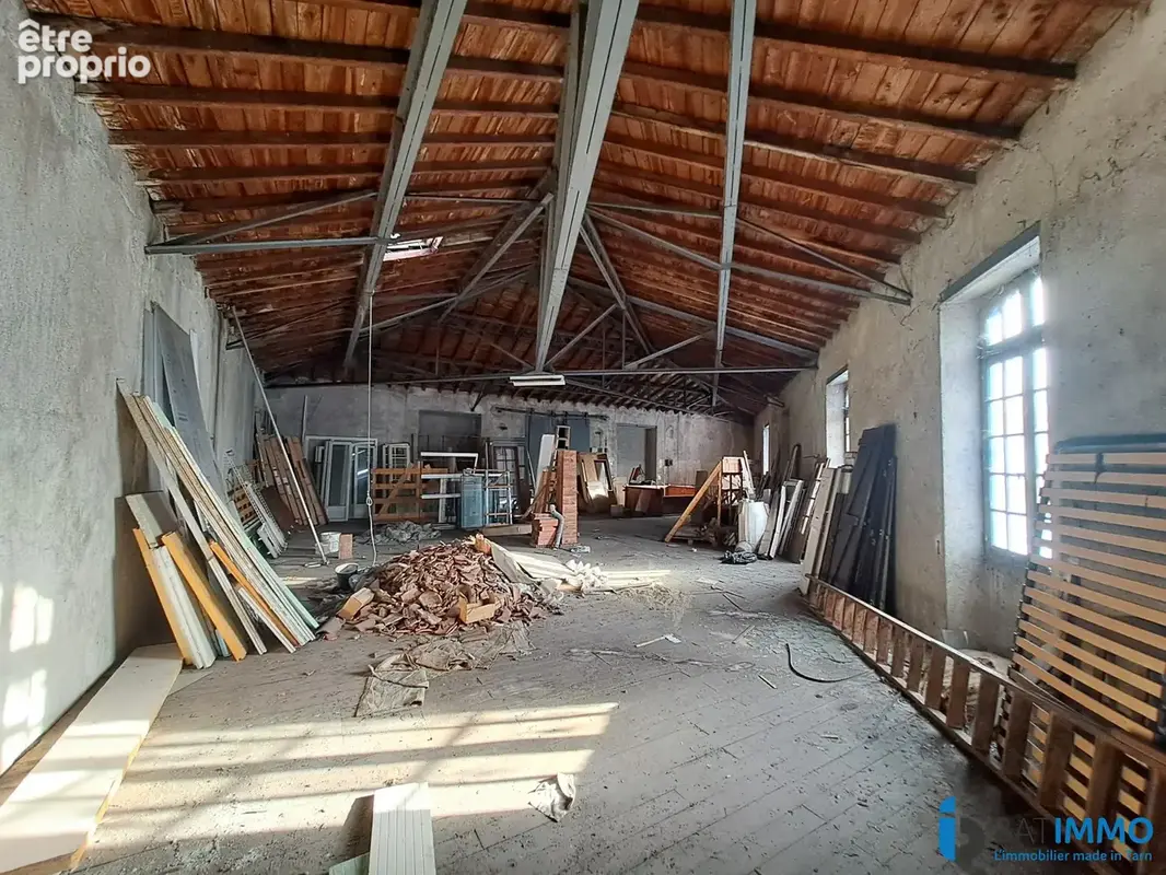 Commerce 1800 m² à Mazamet  - photo 7