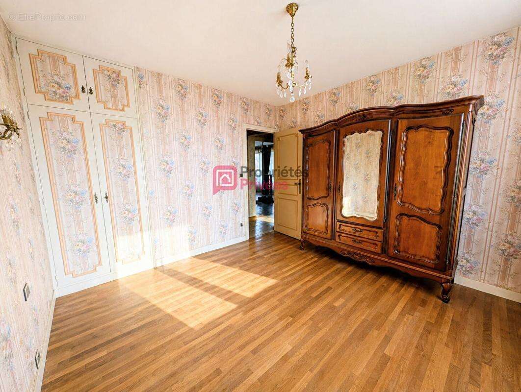 Maison à SAINT-BERTHEVIN