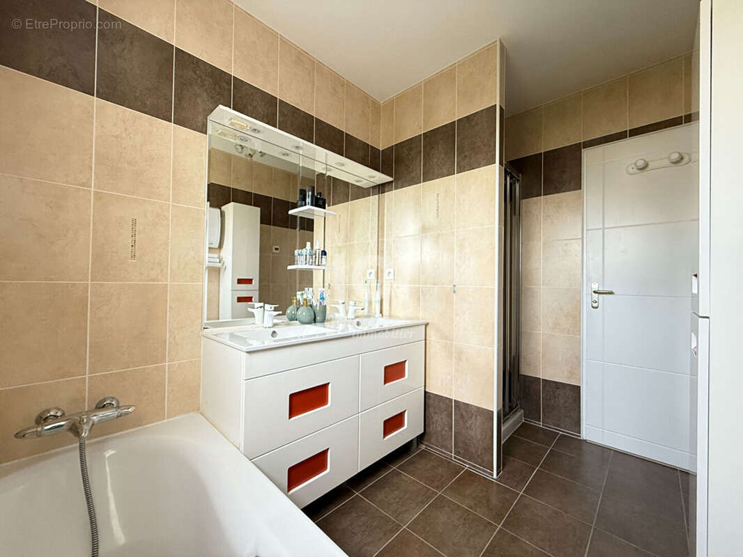 Maison à LES SORINIERES