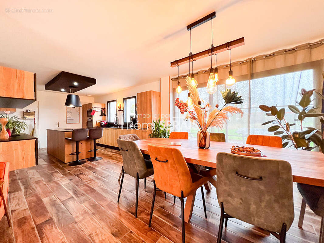 Maison à AUNAY-SUR-ODON