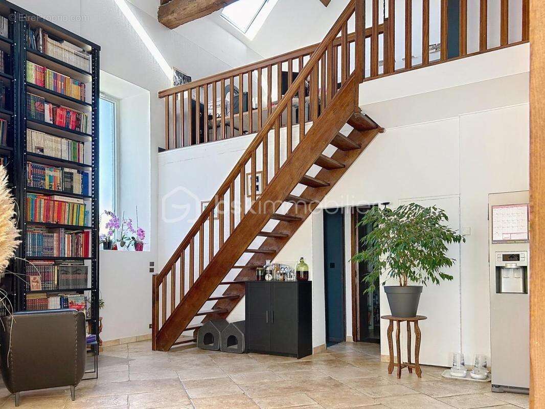 Maison à OZOUER-LE-VOULGIS