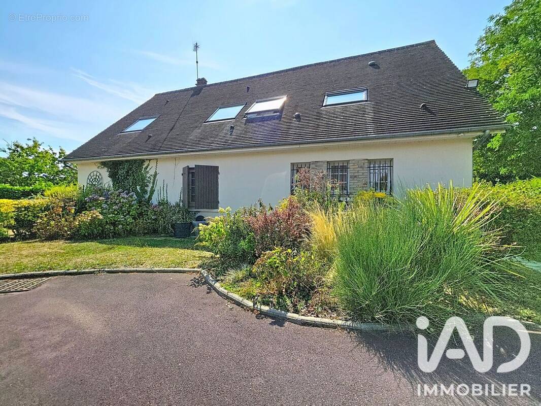 Photo 1 - Maison à SAINT-PLANCHERS
