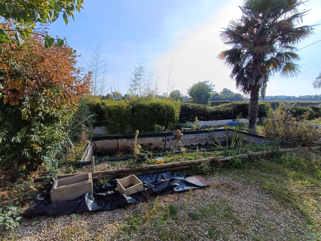 Maison à BOUILLE-LORETZ
