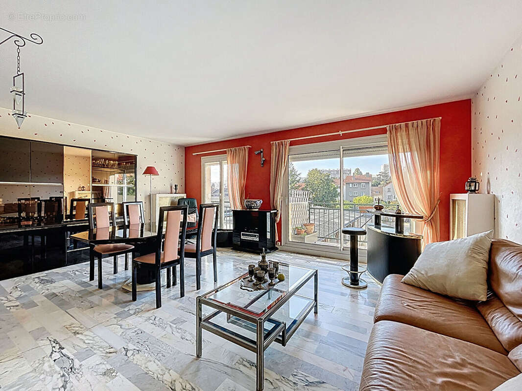 Appartement à CHATILLON