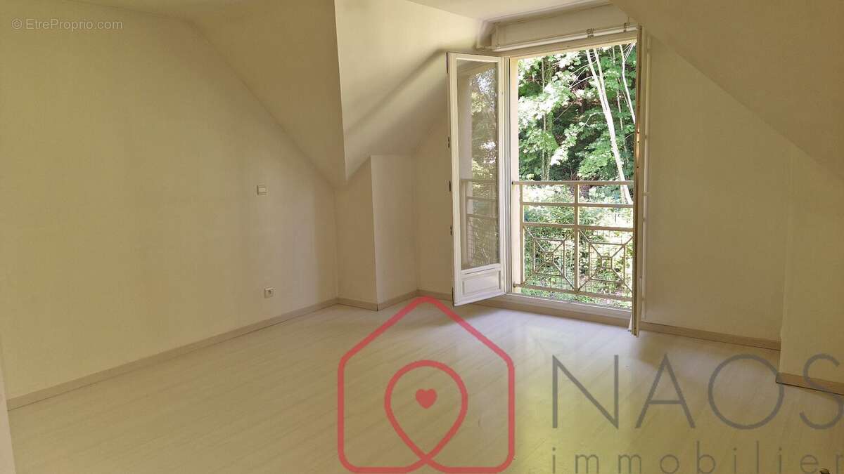 Villa en bord de forêt - photo 12