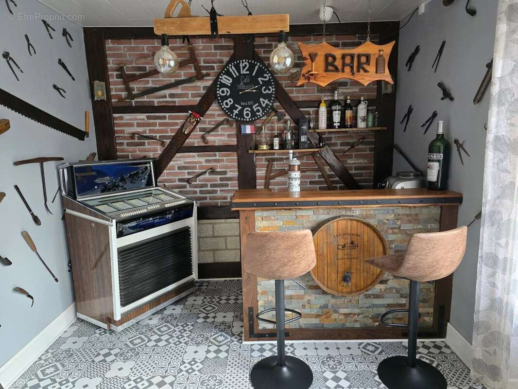 Maison à AUZAT-LA-COMBELLE