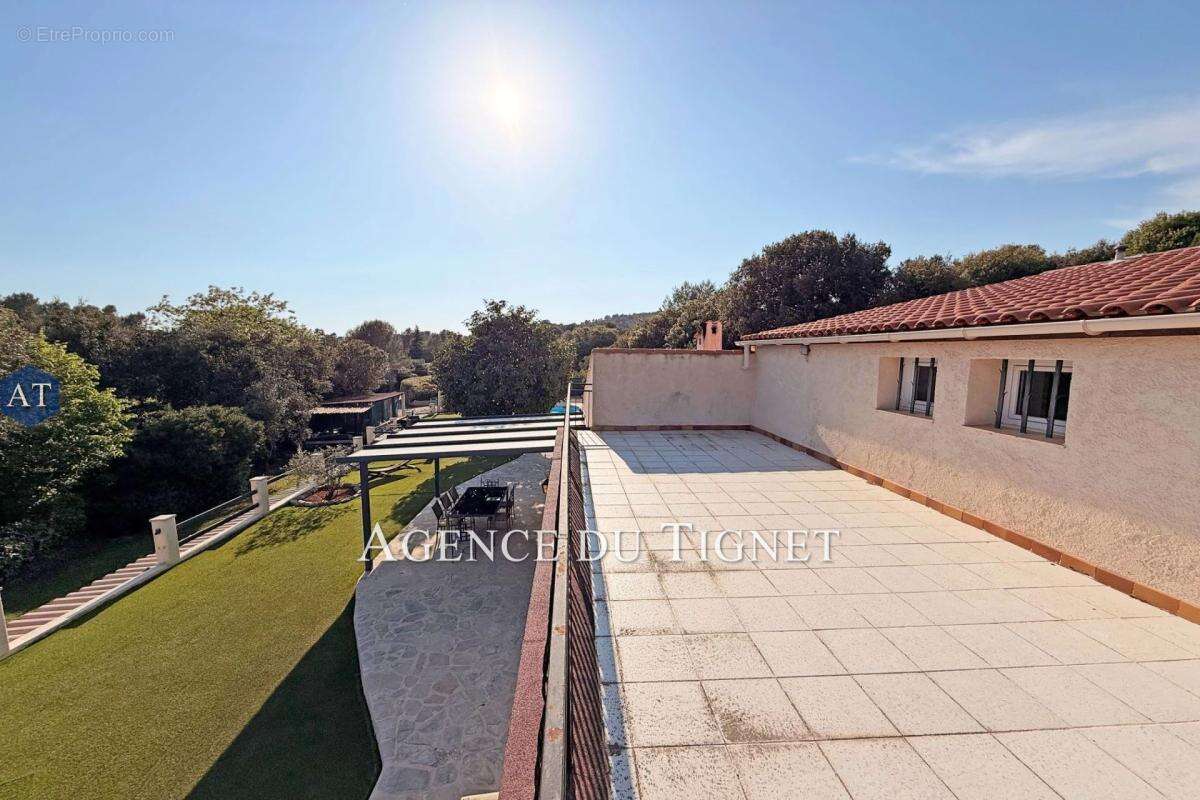vente maison 5 Pièce(s) - photo 8