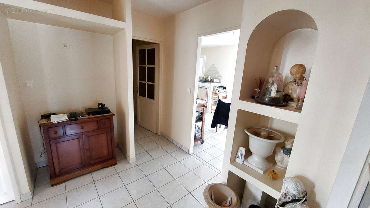 Maison à MONTELIMAR