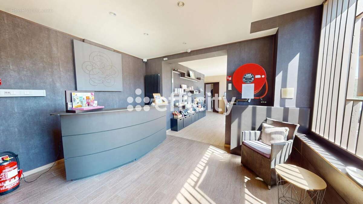 Locaux/Biens immobiliers - photo 4