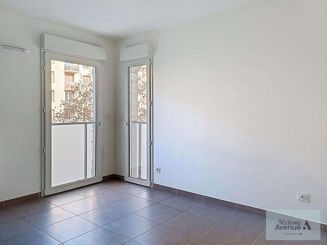 Appartement à LYON-8E