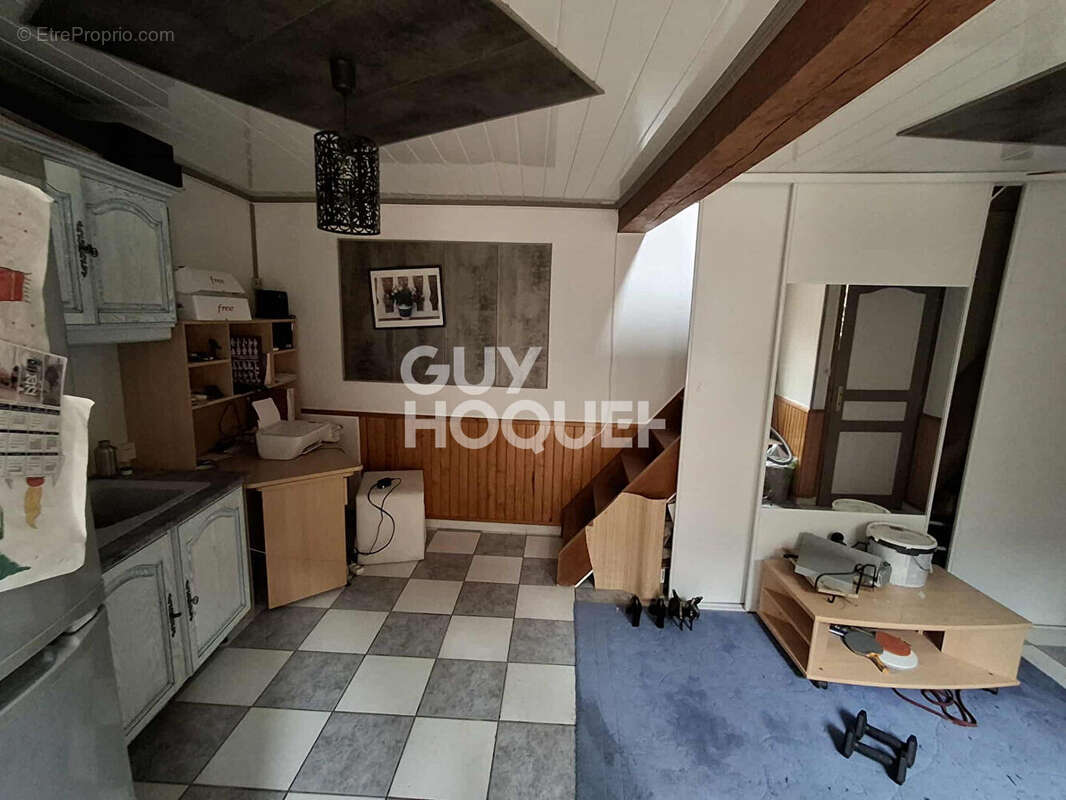 Maison à CRECY-SUR-SERRE