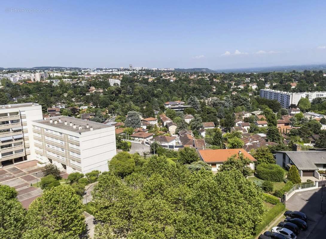 Appartement à CALUIRE-ET-CUIRE
