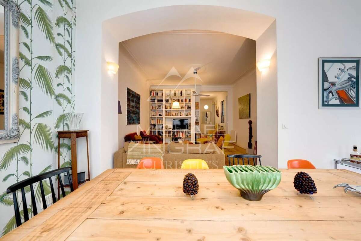 Appartement à MARSEILLE-6E