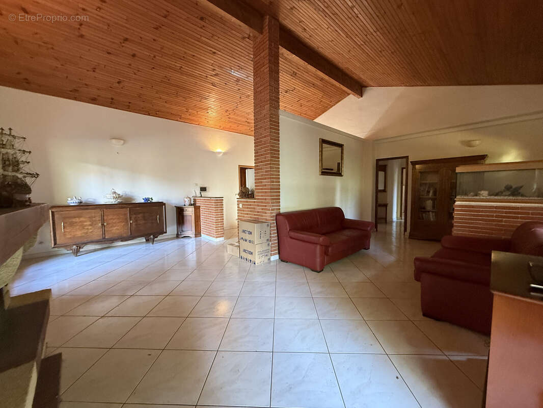 Maison à SAINT-JEAN