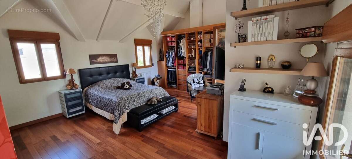 Maison 122 m² à Conflans-Sainte-Honorine  - photo 8