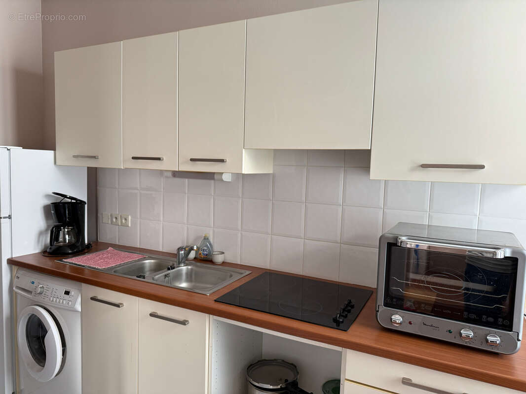 Élégant appartement traversant dans un immeuble historique - photo 7