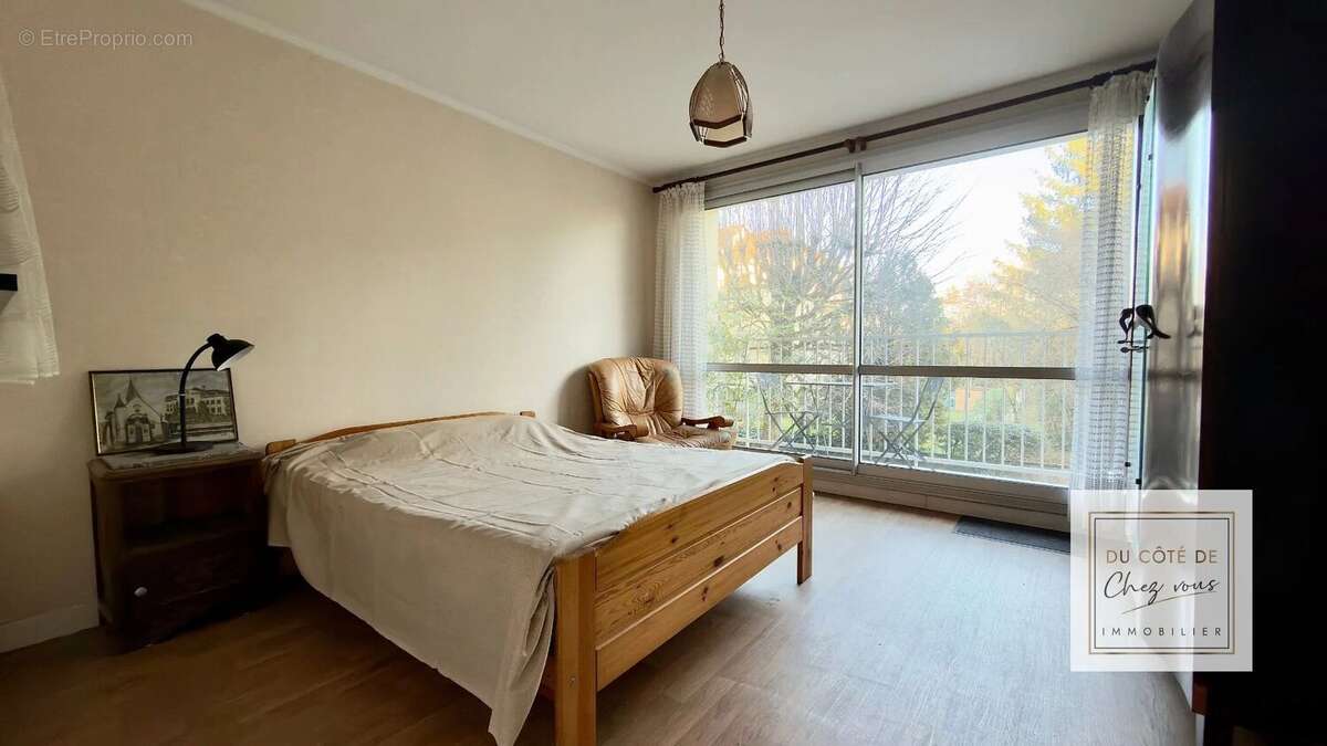 Appartement à SAINT-JULIEN-LES-VILLAS