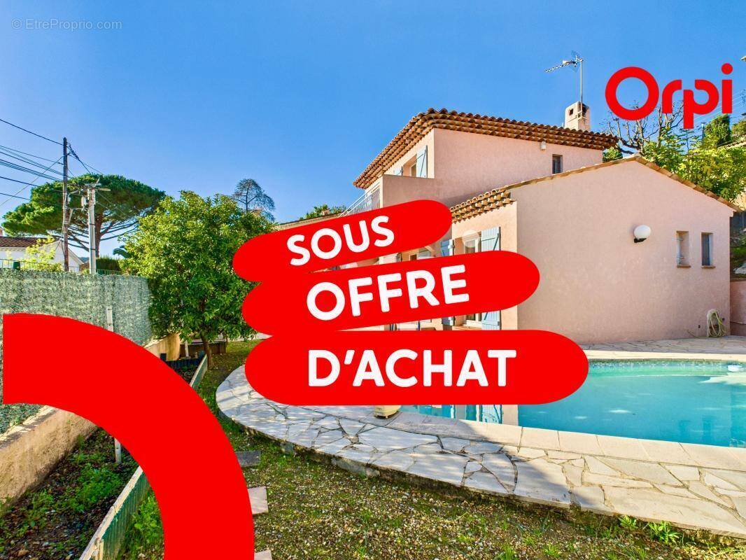 Maison à MANDELIEU-LA-NAPOULE