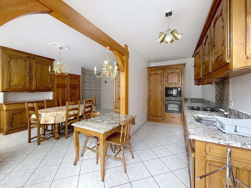 Appartement à SAINT-ETIENNE