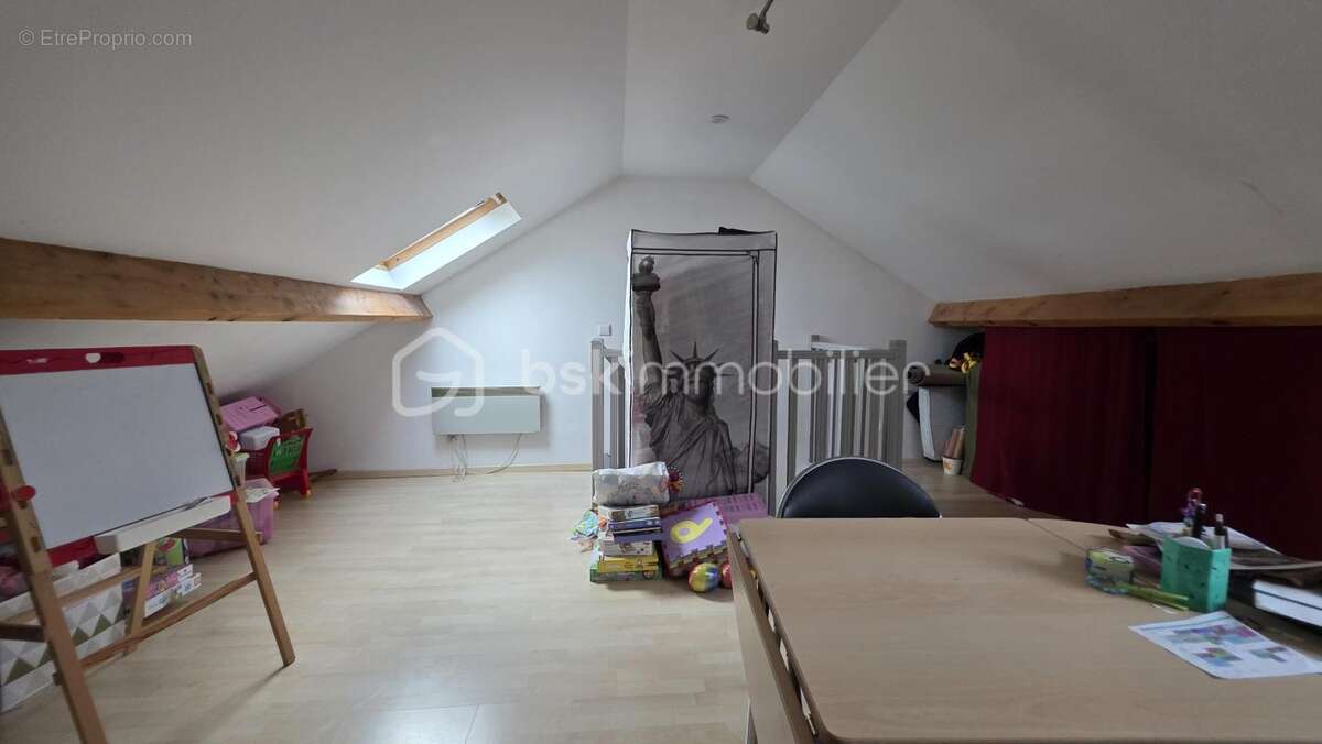 Maison à SAINT-GERMAIN-LES-ARPAJON