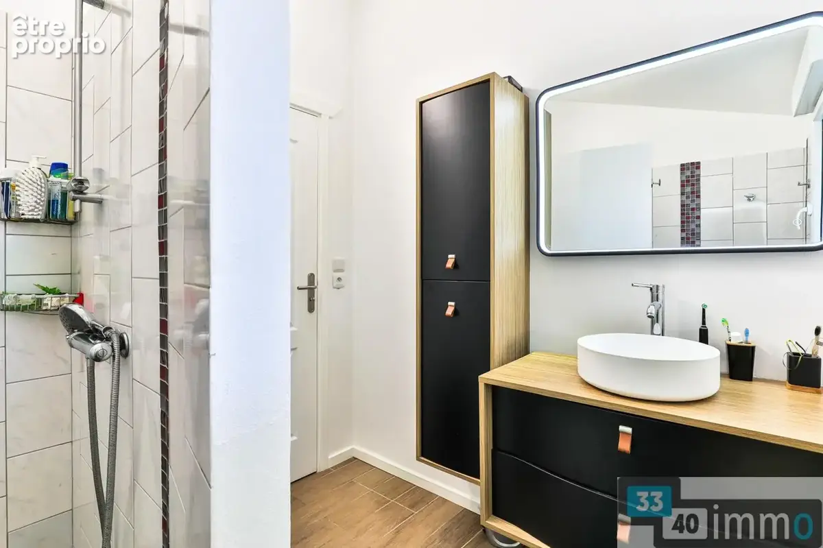 Salles centre - maison 150m2 + grange 100m2 - piscine & jacuzzi - 1800m2 - photo 12