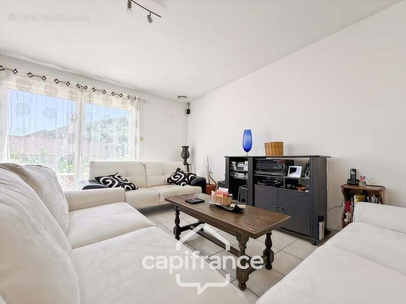 Maison à vendre  de plain-pied avec 6 pièces à SAINT UZE (26) - photo 8