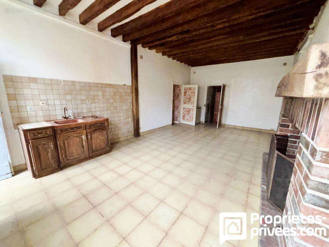 Maison à MEHUN-SUR-YEVRE