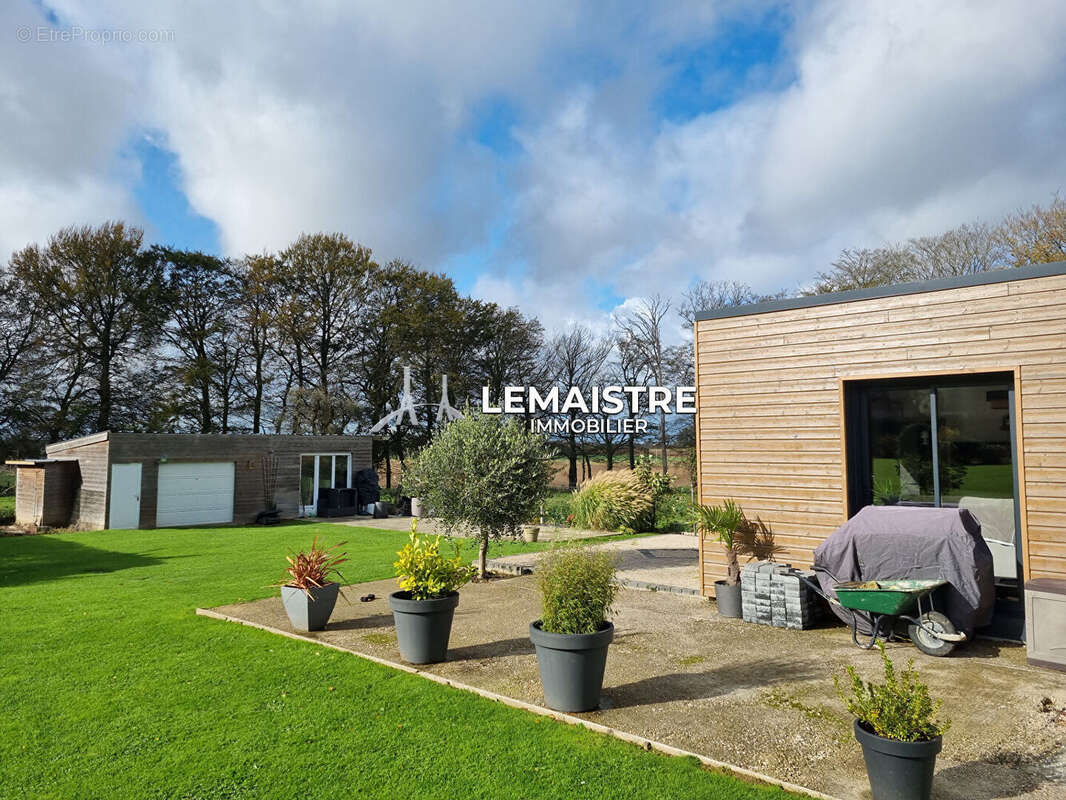 Maison à SAINT-ROMAIN-DE-COLBOSC