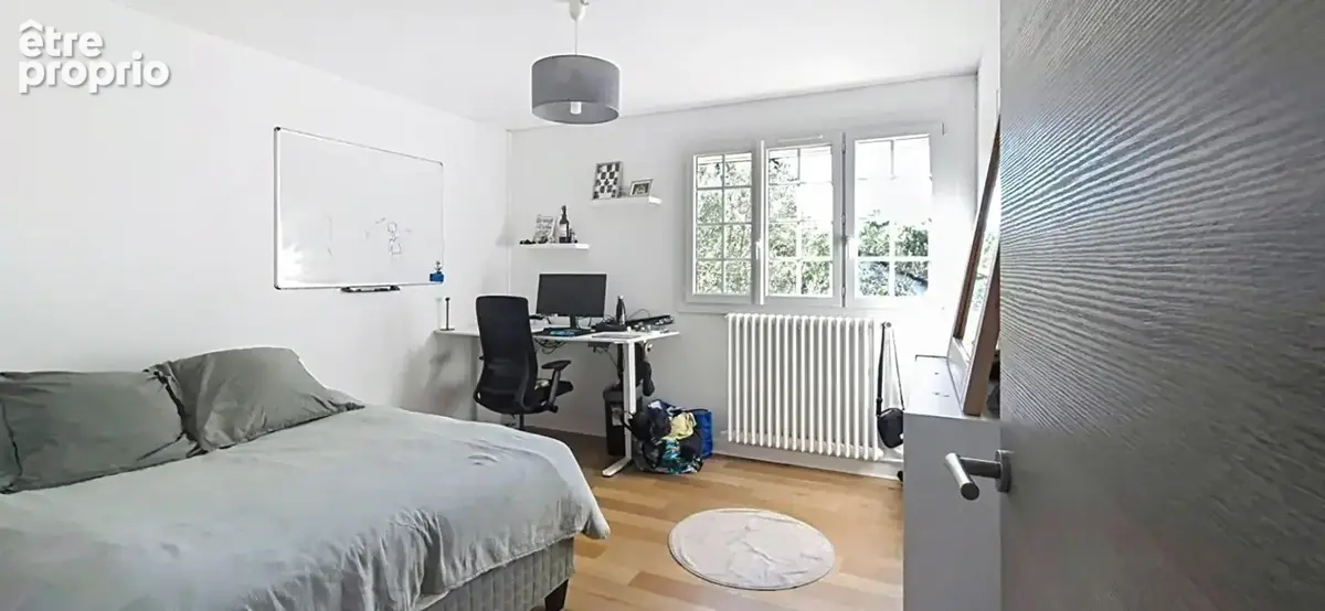 YERRES, belle maison familiale de 205 m² avec piscine, terrain plein sud et  sous sol total - photo 13
