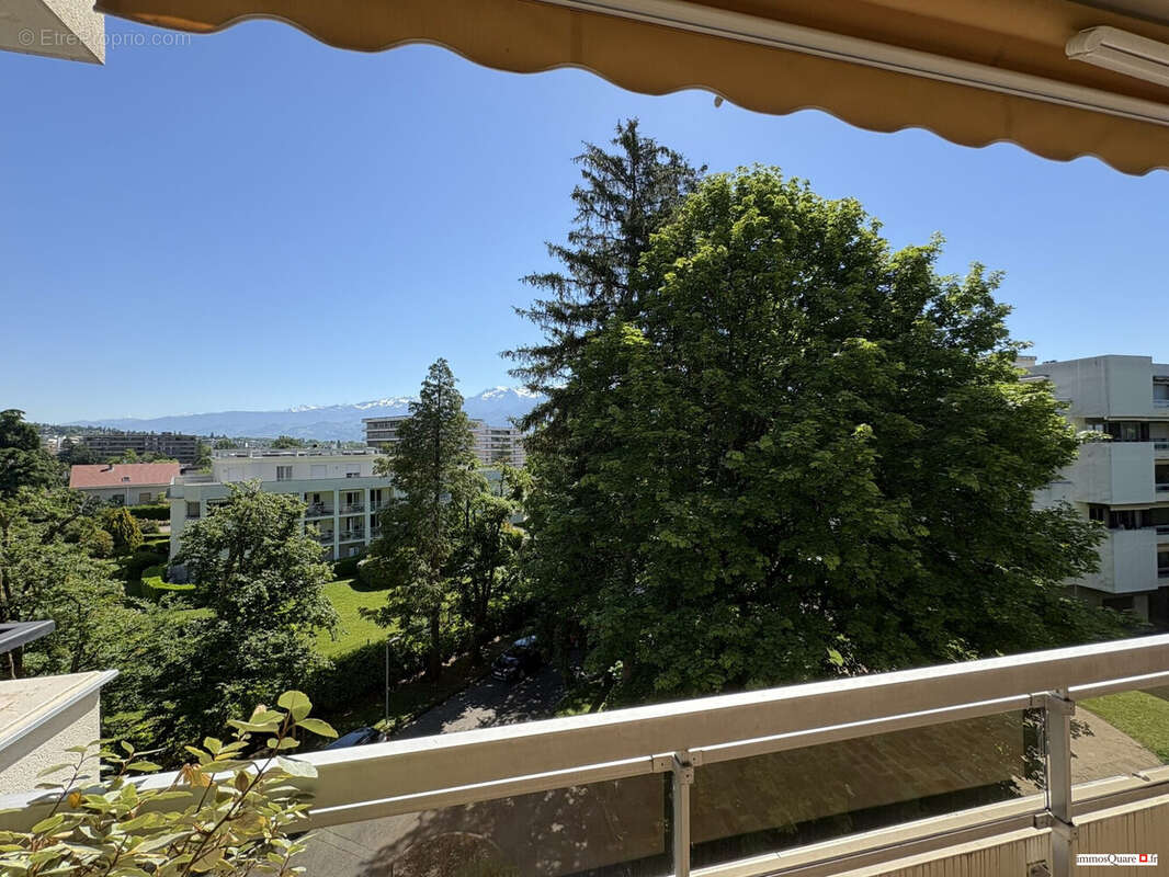 Appartement à MEYLAN