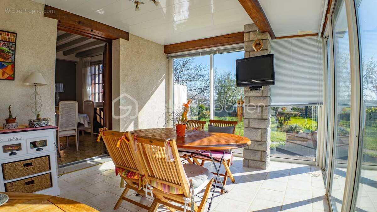 Maison à VARENNES-VAUZELLES