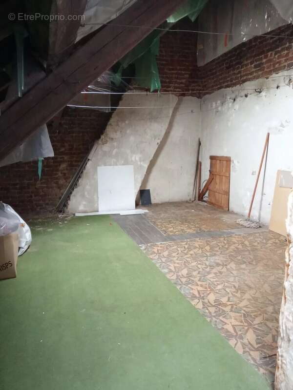 Maison de ville avec potentiel - photo 10