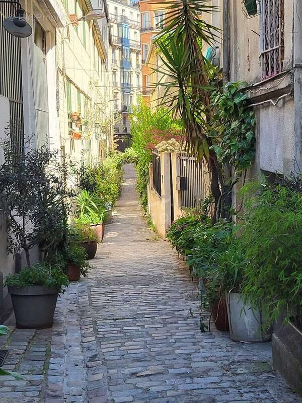 Appartement à PARIS-18E